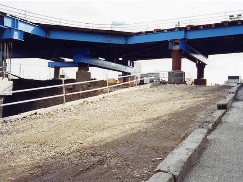 London: Canary Wharf Bridge