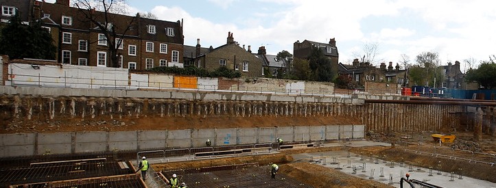London: Greenwich King Post Wall