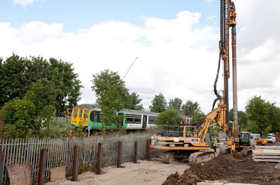 London: Herne Hill King Post Wall